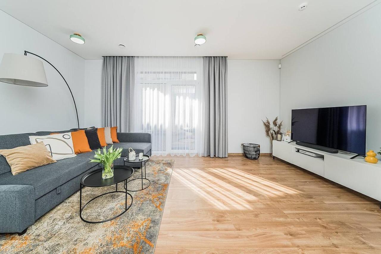Lovely Apartment With Private Terrace By Urban Rent 考纳斯 外观 照片